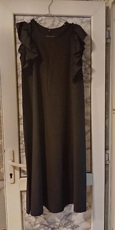 libas: Qara rəngli, cox eladi50 azn alinib 15 azn satilir 1 defe geynilib s — 1