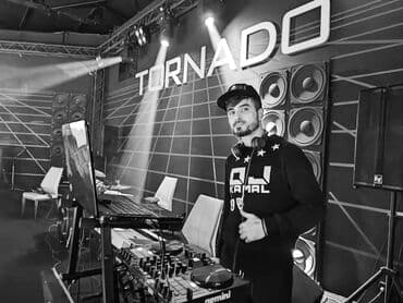 dj xidməti: DJ xidməti – tədbirlər üçün musiqi və səs avadanlığı - Toy, yubiley — 2