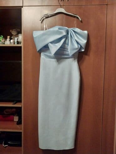 açıq donlar: Zərif açıq mavi rəngdə kokteyl/gecə geyimi. 250 manata alinib 1 defe — 1
