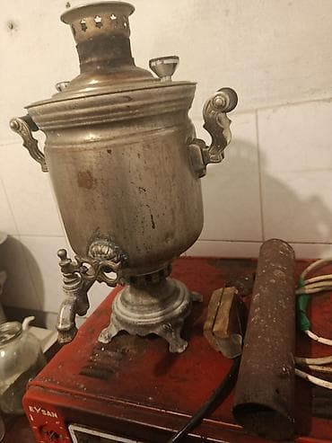 Klassik metal samovar - Material: metal gövdə, dekorativ relyef — 2