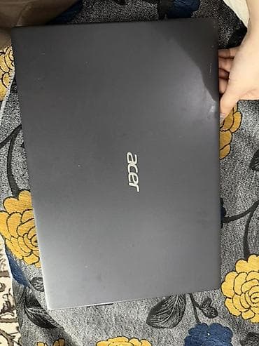 Noutbuk və netbuklar: Acer Aspire 3 noutbuku - Ekran: 15.6", Full HD 1080p - Prosessor — 1