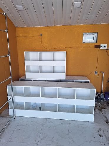 Mağaza/ofis üçün vitrin və anbar rəf sistemləri - Material