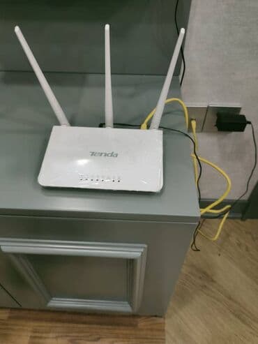 Настольные ПК и рабочие станции: Optik internet üçün (Ethernet) wifi router modem satılır. Cəmi 1 ay — 2