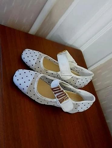 ayaqqabı bağı: Tuflilər, Ölçü: 37, rəng - Ağ, İşlənmiş — 2