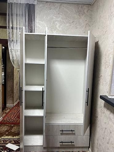 qedimi skaf: 3 qapılı, Güzgülü, Ağ, Digər material, Açılan, Düz dolab — 2