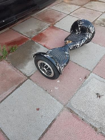 Elektrik nəqliyyatı: Özünü tarazlayan elektrikli skuter (hoverboard) - Korpus: qara əsas — 1