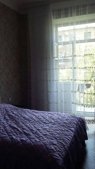 qusarda ucuz kiraye evler: Nəsimi rayonu ərazisində (Medi Club həyəti) inşa edilmiş 5 mərtəbəli — 8