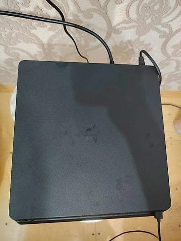 plesteysen: PlayStation 4 Slim oyun konsolu - Model: PS4 Slim (qara rəng) - — 3