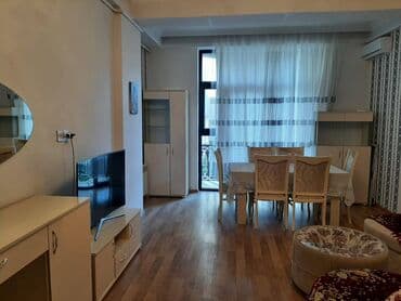 qusarda ucuz kiraye evler: Mənzil kirayə verilir. 2 otaq. İçərişəhər metrosuna, Tarqovuya piyada — 1