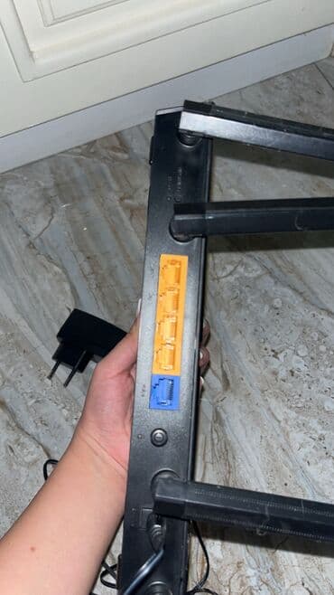 sazz wifi modem: Təcili satılır 1 ay istifadə olunub TP-Link Archer AX10 (AX1500) — 3