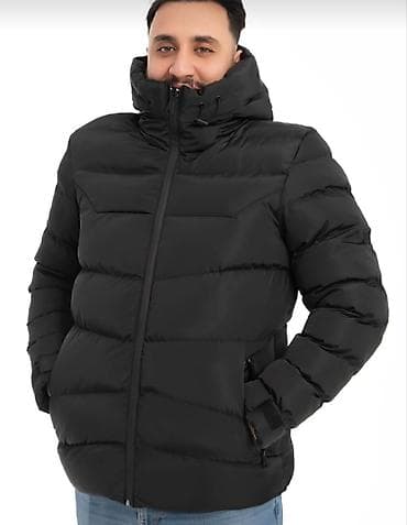 Kişi üçün qara qış parka-kurtka - Rəng: qara, mat teksturalı - Kəsim