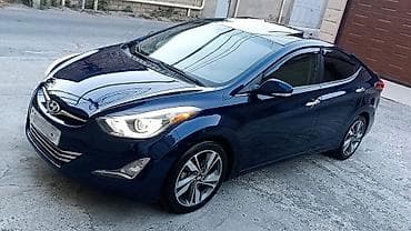 4 teker: Hyundai Elantra sedan – tünd mavi rəng, aerodinamik kuzov və xrom — 2