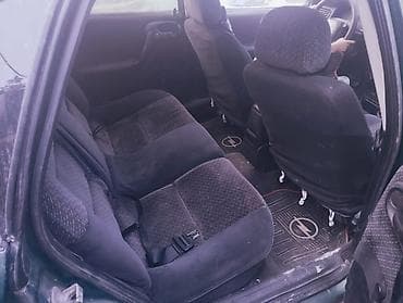 Nəqliyyat: Opel Vectra: 1.6 l | 1996 il 300000 km Sedan — 6