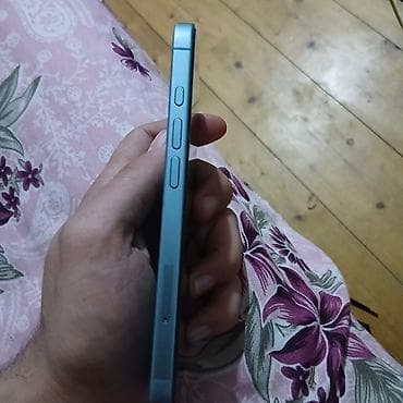 2 ci el 14 pro max: IPhone 15, Mavi, Face ID — 5