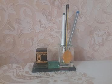 Освещение: Qələm, karandaş və digər ləvazimatlar qoymaq üçün Suviner. İş — 2