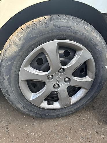mercedes c220 cdi: İşlənmiş Disk təkər Hyundai 195 / 65 / R 15, 4 Boltlu — 4