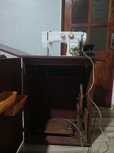 швейная машина чайка с тумбой: Швейная машина Chayka, Электромеханическая — 3