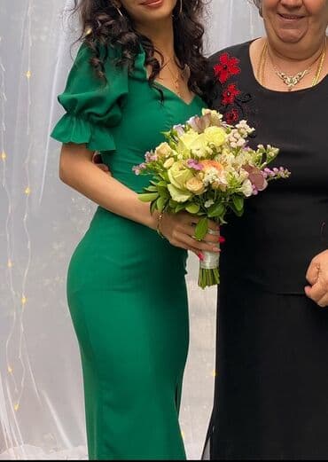 yaşıl qadın ətəkləri: Ziyafət donu, Midi, S — 1