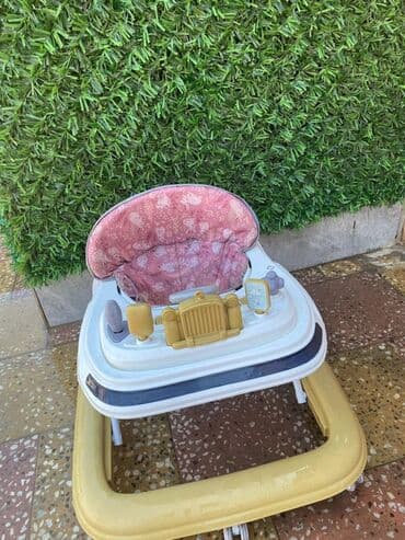 Digər tibbi məhsullar: Uşaq gəzdiricisi (baby walker) - Rənglər: ağ gövdə, sarı baza — 2