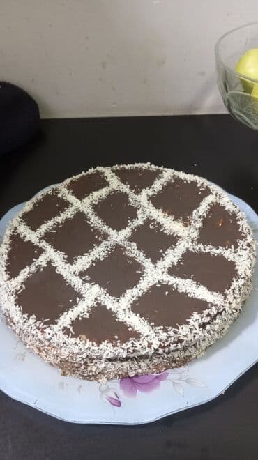 Sadə tortların sifarişi əsasında tort hazırlanır lalafo.az -da Sadə tortların sifarişi əsasında tort hazırlanır