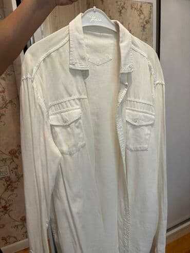 3 duymə koynək: Razmer M Ağ rəngli uzunqol köynək - Klassik yaxalıq - Ön hissədə — 1