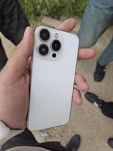 iphone 13 max: IPhone X — 4