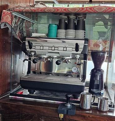 Coffee aparatı ve coffee üyüdücüsü satılır.Aparat az istifade olunub lalafo.az -da Coffee aparatı ve coffee üyüdücüsü satılır.Aparat az istifade olunub
