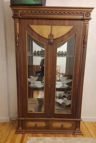 kafeyni serviz: Servant — 1