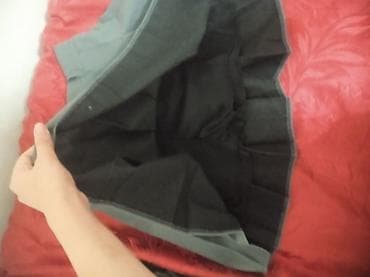 Boz rəngli plisəli ətək qizima qisa oldu lakin Cox gozel materialli lalafo.az -da Boz rəngli plisəli ətək qizima qisa oldu lakin Cox gozel materialli
