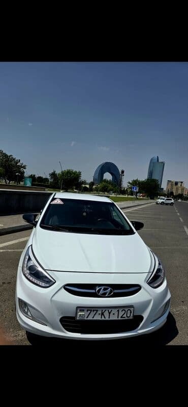 kia forte 2017: Hyundai Accent: 1.4 l | 2015 il Sedan — 2