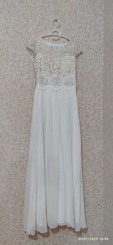 Рубашки и блузы: Qadın axşam geyimləri – 3 model. 2defe geyinilib. 1) Qırmızı uzun — 2