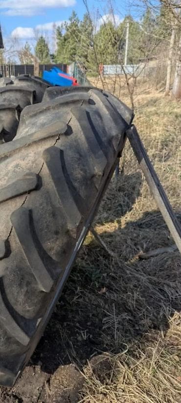 te 25 traktor: 89 zun arxa tekerleridi 80 faiz şpornan cütü 700 manat — 6