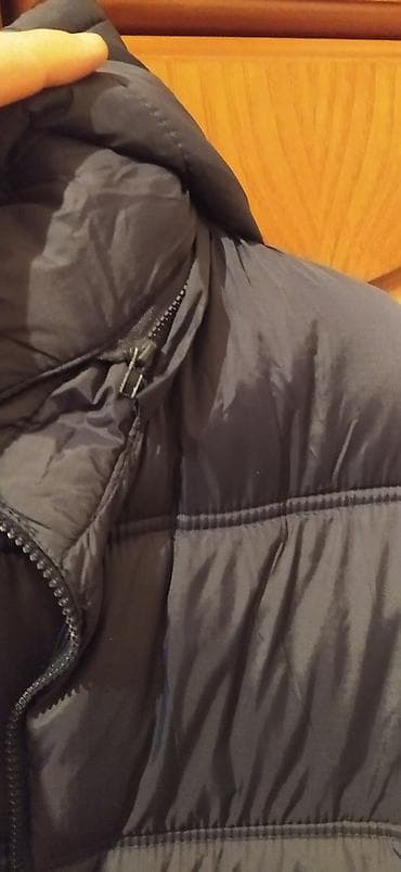 Sviterlər: Yeni gödekçe tünd göy rəngli balonka . papağı açılan ayrılan ölçüde 48 — 7