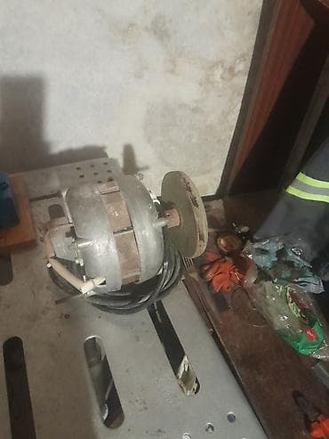 art set: Elektrik motorlu daşlama aparatı - Güc mənbəyi: 220V şəbəkə (kabel — 1