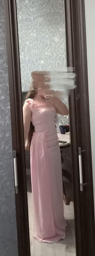 Zərif açıq çəhrayı rəngdə uzun ziyafət/nikah məclisi donu. - Model lalafo.az -da Zərif açıq çəhrayı rəngdə uzun ziyafət/nikah məclisi donu. - Model