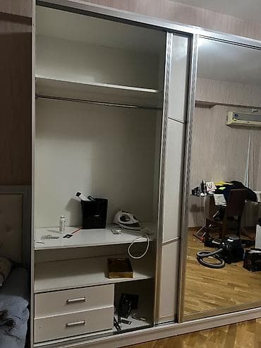 şkafı: İşlənmiş, 3 qapılı, Güzgülü, Ağ, Digər material, Kupe, Düz dolab — 3