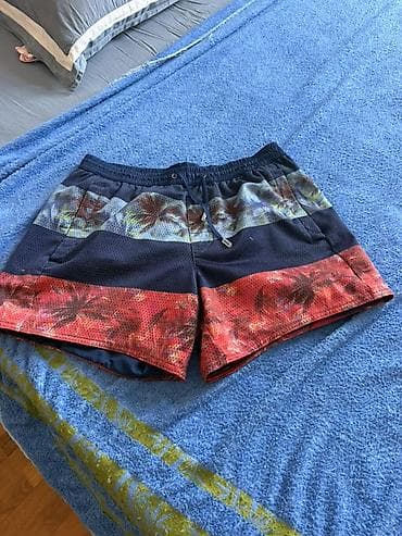 alt geyim: Kişi şortik – plaqlı, tropik naxışlı - Model: qısa kəsimli swim/board — 1