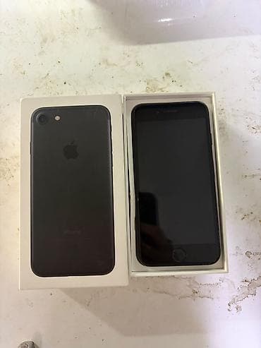 IPhone 7, 32 GB, Jet Black, Barmaq izi
