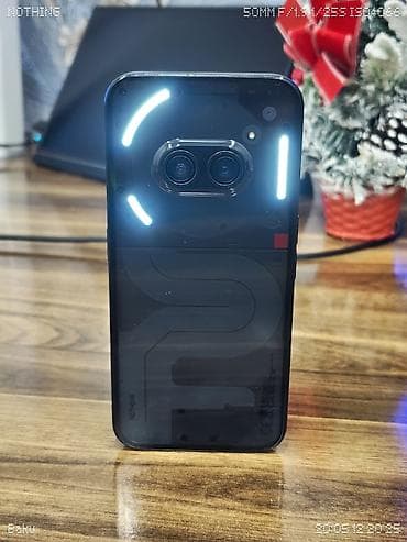 telegonlar: Nothing Phone (2a) – şəffaf arxa panel və Glyph işıqlandırma sistemi — 5