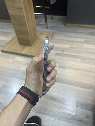 Elektronika: IPhone 13 Pro, Gümüşü — 4
