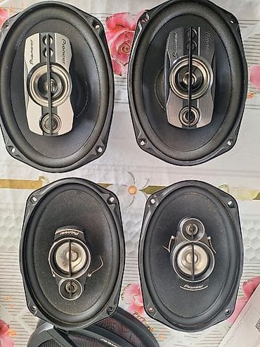 maşın üçün dinamiklər: Heç bir problemi yoxdur.1000lik sony. 7150f kalonka 2 ay olar — 7