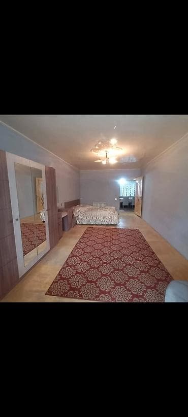 kirayə 1 otaq: Geniş və işıqlı mənzil Satılır şəhərin mərkəzi bazardan yuxarda 3 — 1