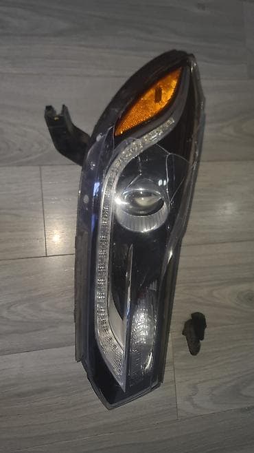 zaplar: Original Chevrolet trax-in ön sağ işıq, şüşəsi sınıq, 2 yerdən payka — 1