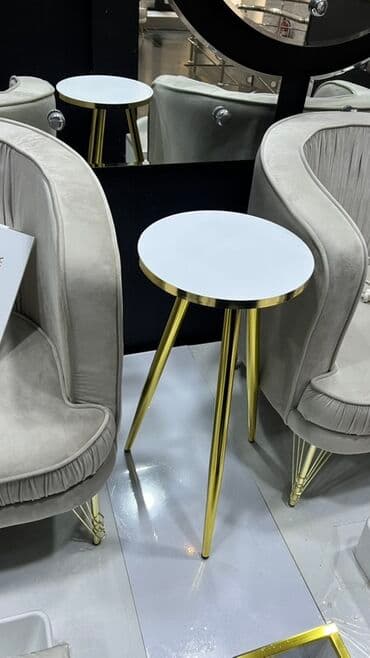 boyama seti: Qonaq otağı üçün, Yeni, Açılmayan, Yumru masa, 2 stul — 2