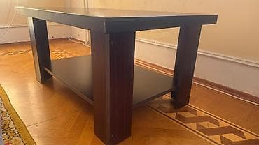 bar oturacaqlari: Jurnal masası, Açılmayan, Dördbucaq masa — 1