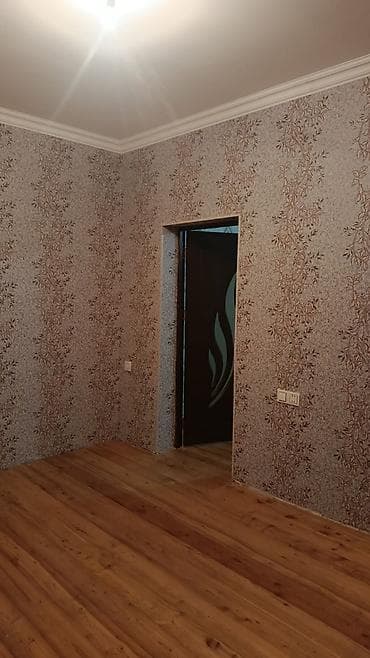 bina az evler: Satılır: tam temirli. yeni yaşayış evi. giriş qapısı və interyer bəzək — 3