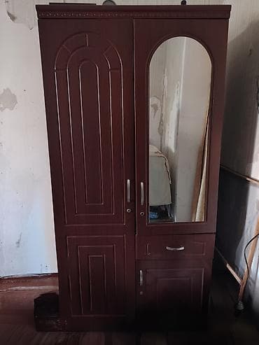 dolab asılqan: 2 qapılı, Güzgülü, Qəhvəyi, Taxta, Açılan, Düz dolab — 1
