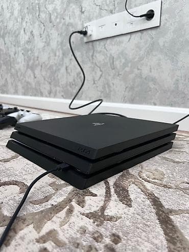 ps4 silm: Sony PlayStation 4 Pro oyun konsolu Xüsusiyyətlər: - Model: PS4 Pro — 3