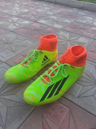 bu şəhərdə bilet qiymətləri 2023: Butslar Adidas, Ölçü: 44, İşlənmiş — 1