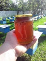 su quyusu qazanlar: Cökə balı. Zaqataladan gəlir. 1 kq lıqın qiyməti 25 azn dir — 2